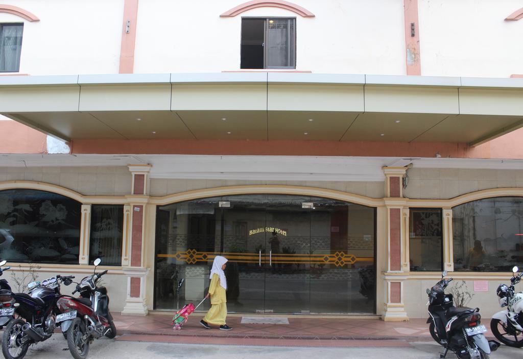 Batam Star Hotel Bagian luar foto