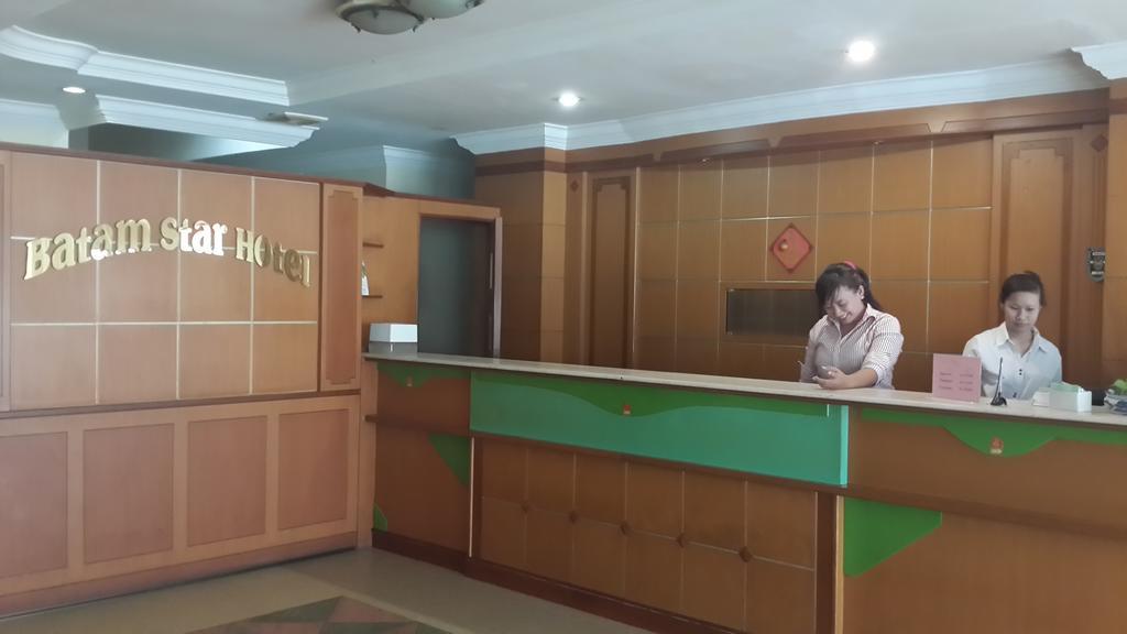 Batam Star Hotel Bagian luar foto