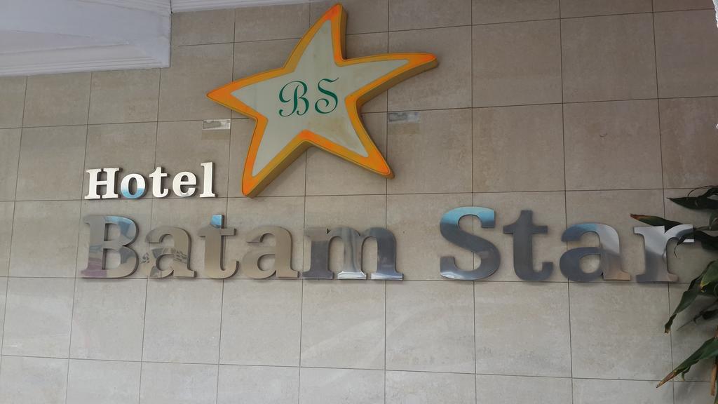 Batam Star Hotel Bagian luar foto