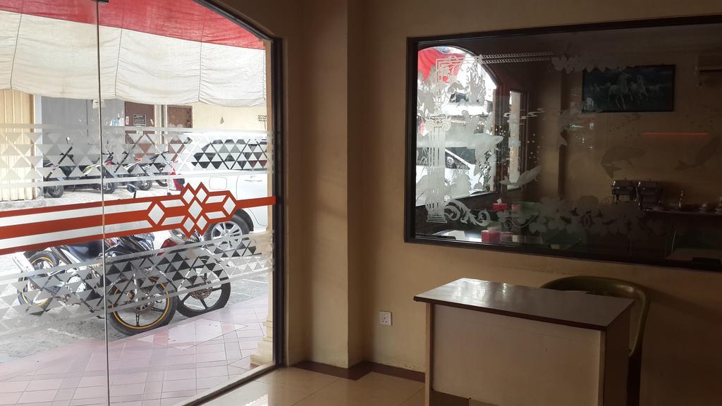 Batam Star Hotel Bagian luar foto
