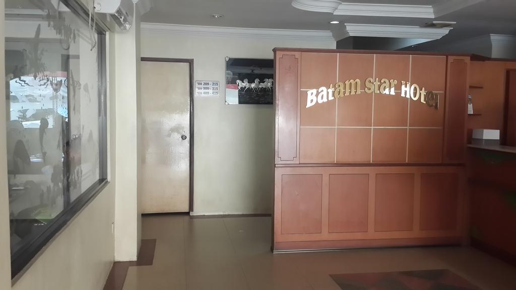 Batam Star Hotel Bagian luar foto