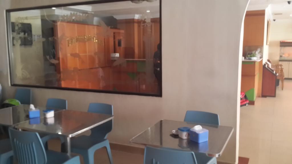Batam Star Hotel Bagian luar foto