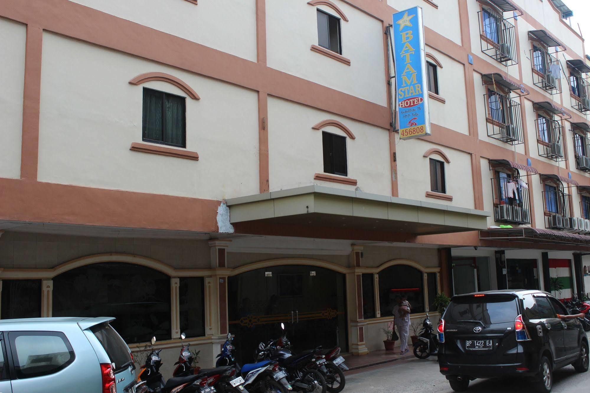 Batam Star Hotel Bagian luar foto